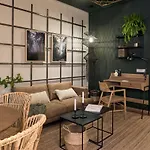 Erawan - One Bedroom Apartment In Eixample